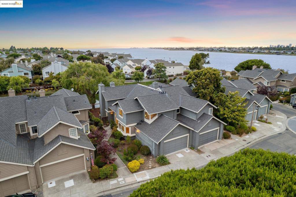 14 Purcell Dr, Alameda, CA 94502