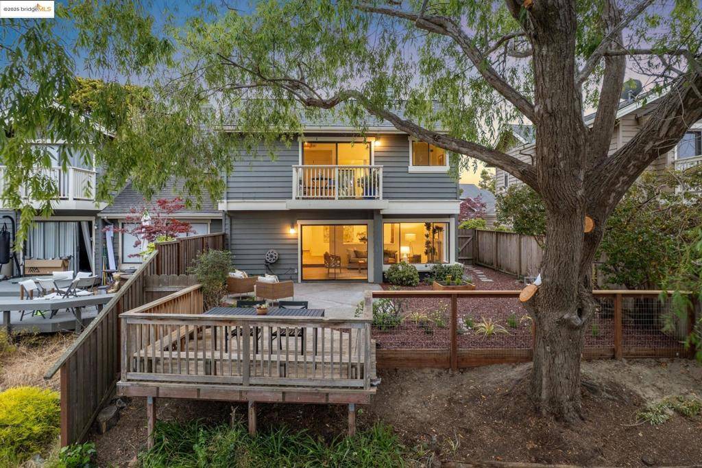 Alameda, CA 94502,14 Purcell Dr