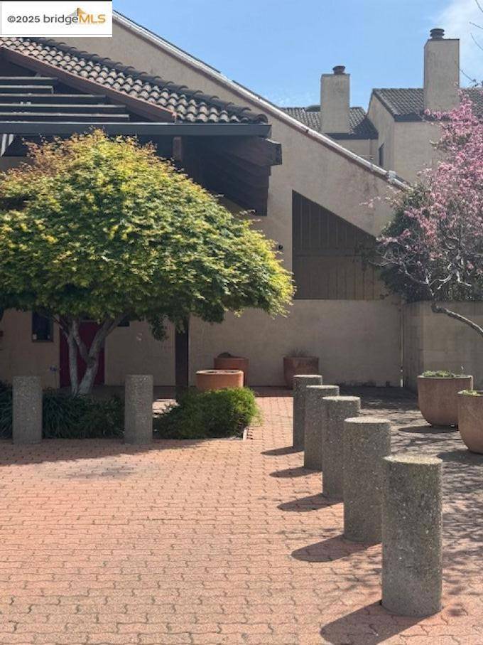2830 21 Street #17, San Pablo, CA 94806-0000