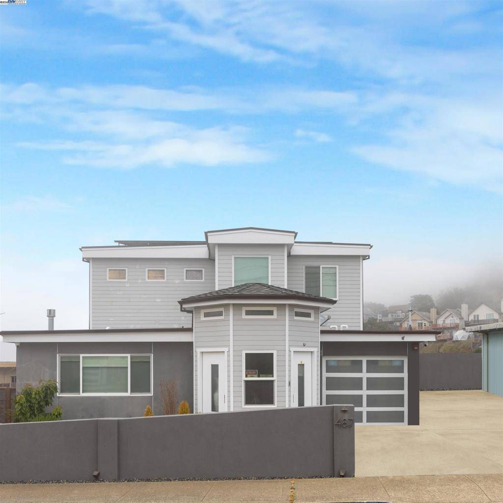 487 Manor Dr, Pacifica, CA 94044