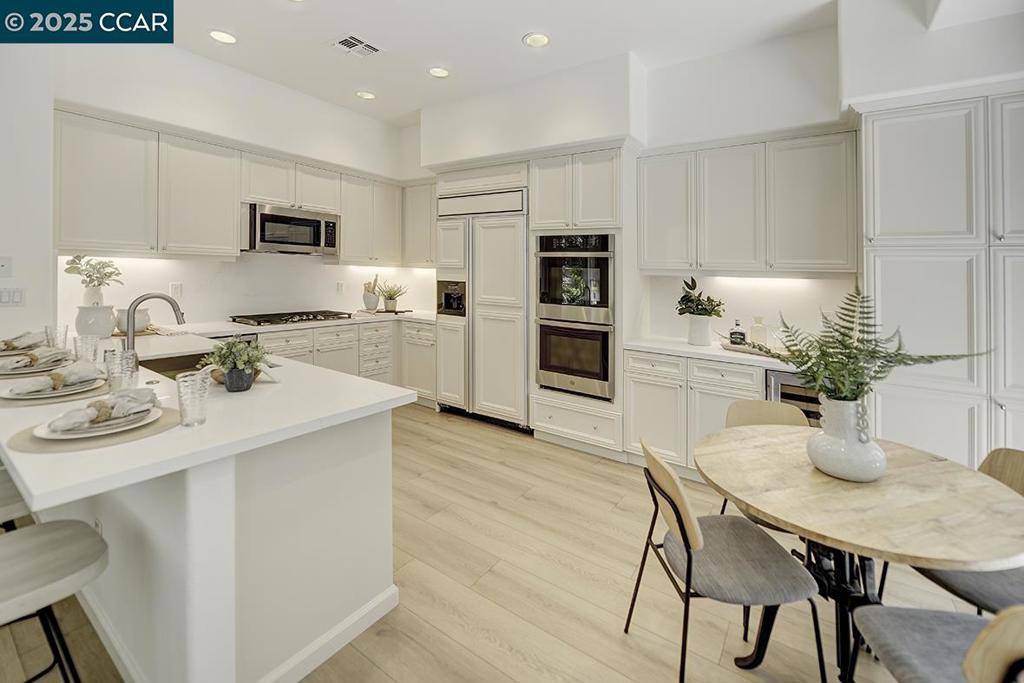 Walnut Creek, CA 94595,6603 Horsemans Canyon Dr