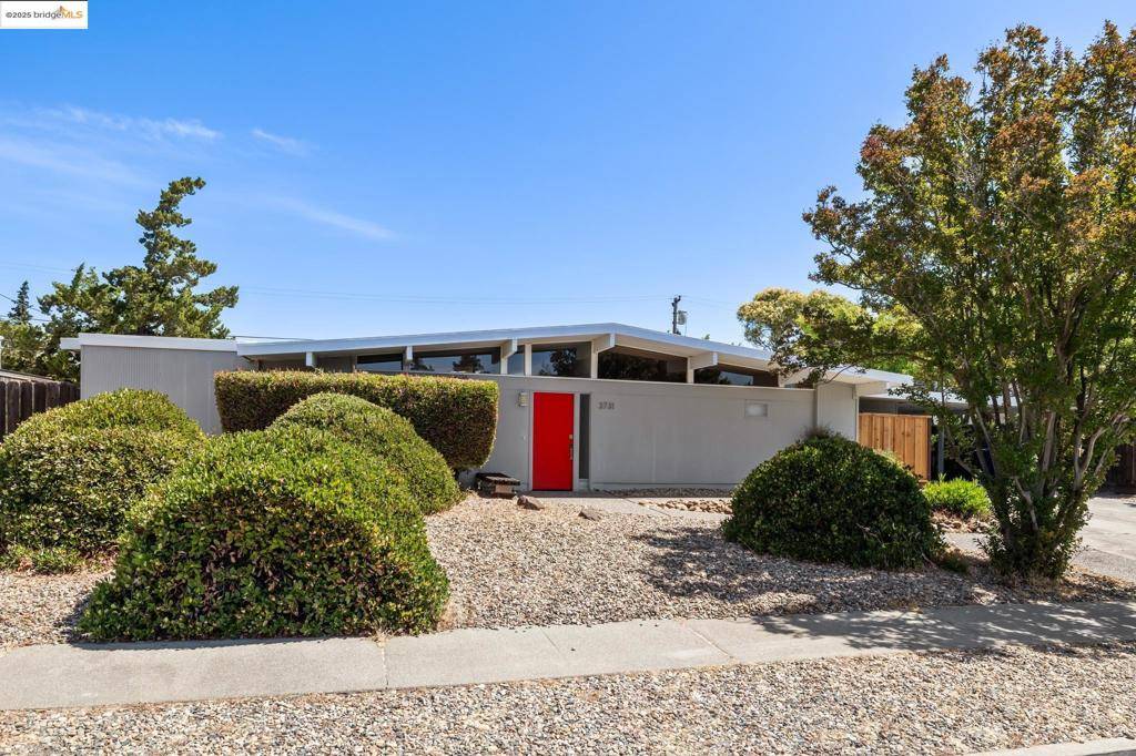 Concord, CA 94518,3731 Merridan Dr