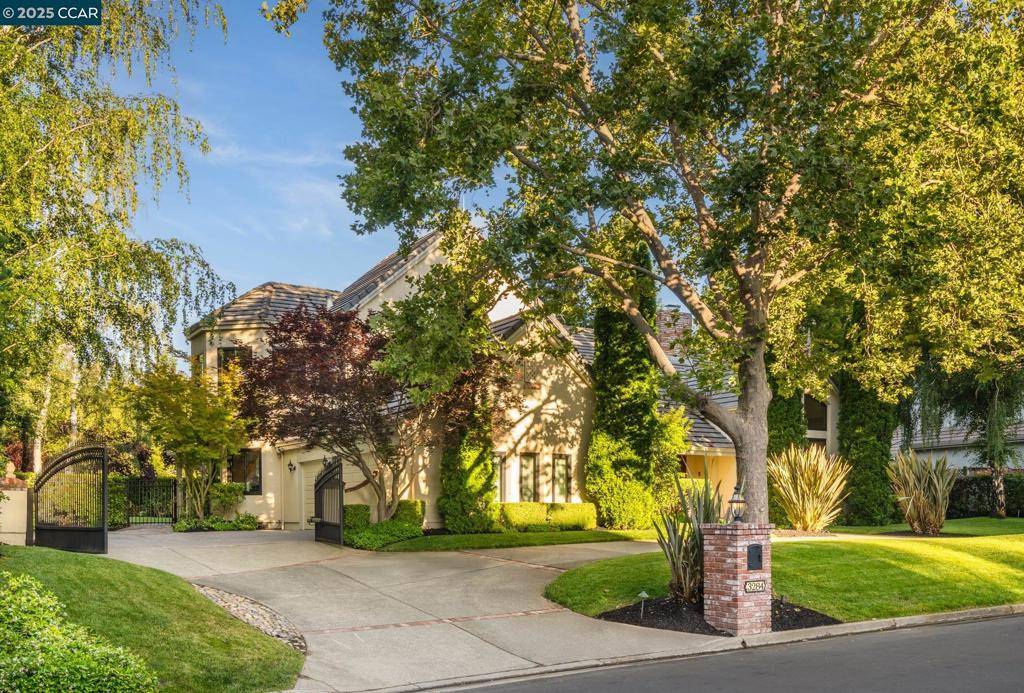Danville, CA 94506,3284 Blackhawk Meadow Dr