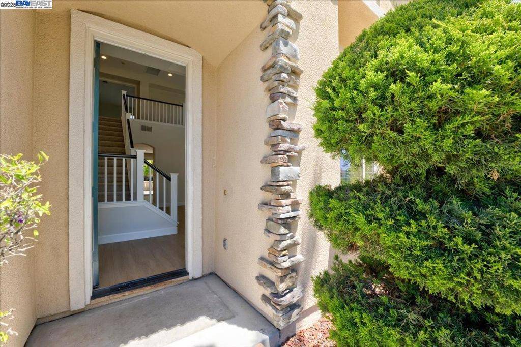 Dublin, CA 94568,5615 Applegate Way