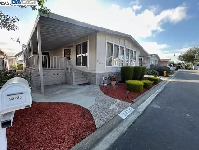 Hayward, CA 94544,29223 Whalebone Way