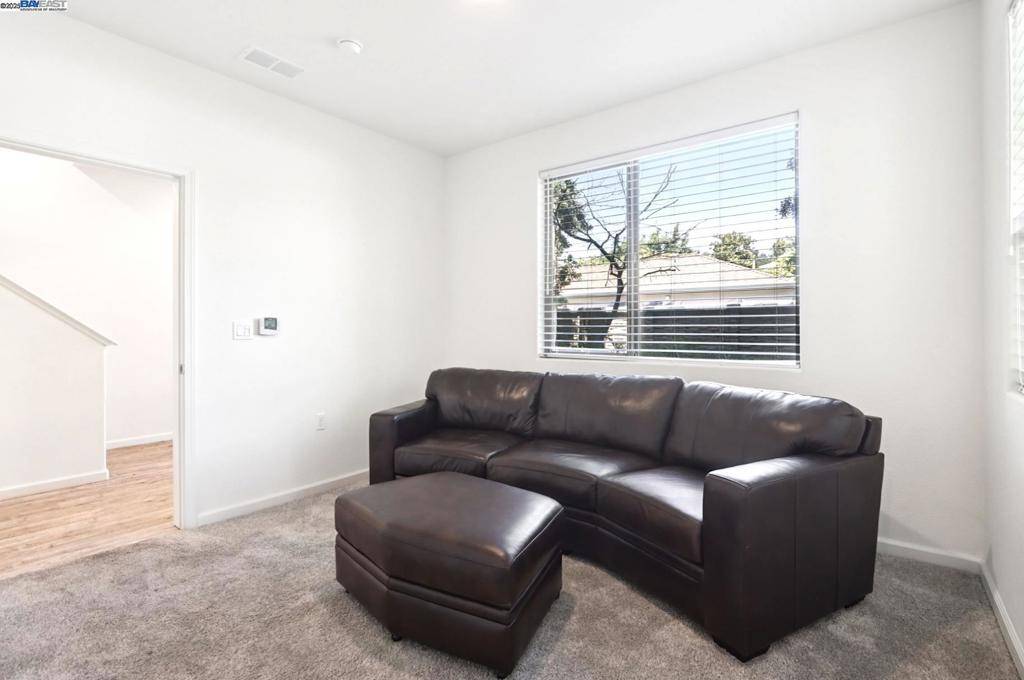 Hayward, CA 94544,25208 Parklane Dr