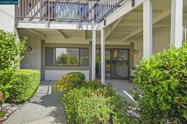 Walnut Creek, CA 94595,3430 Rossmoor Pkwy #2
