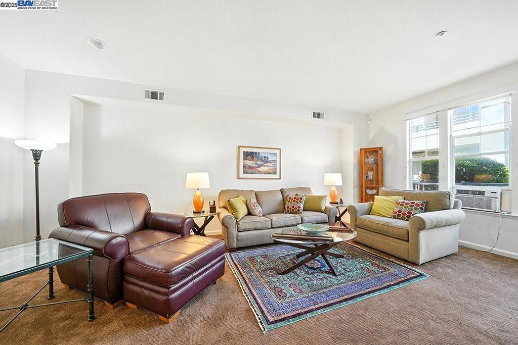 Oakland, CA 94603,1586 Tucker St #52