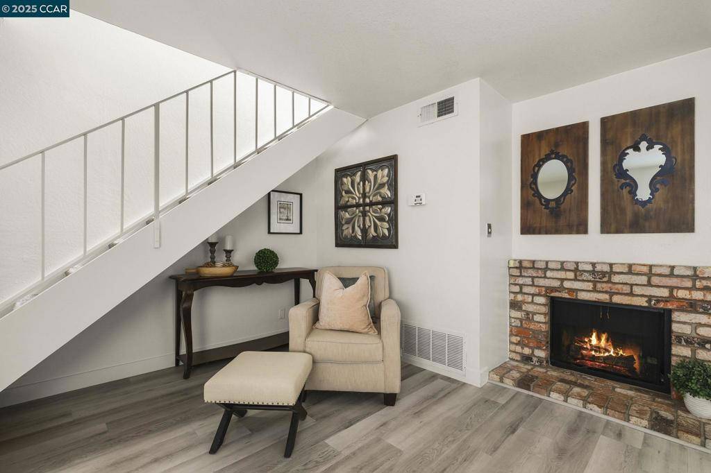 Concord, CA 94521,1511 Schenone Court #B