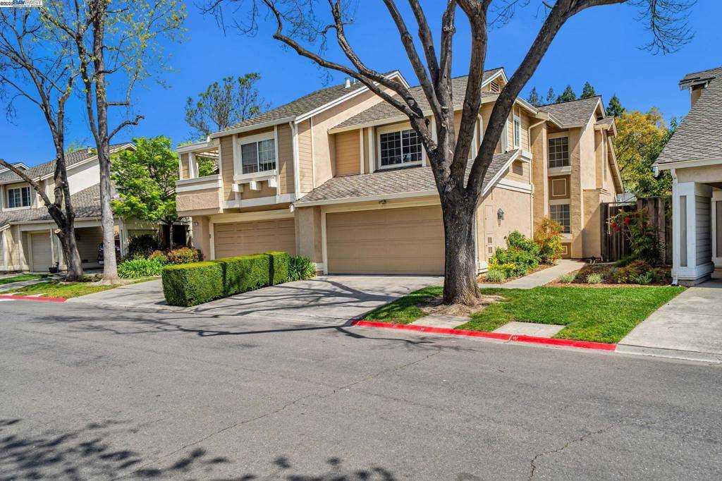 Pleasanton, CA 94566-8425,1549 Trimingham Drive