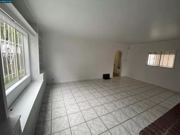 Oakland, CA 94605,2221 80Th Ave