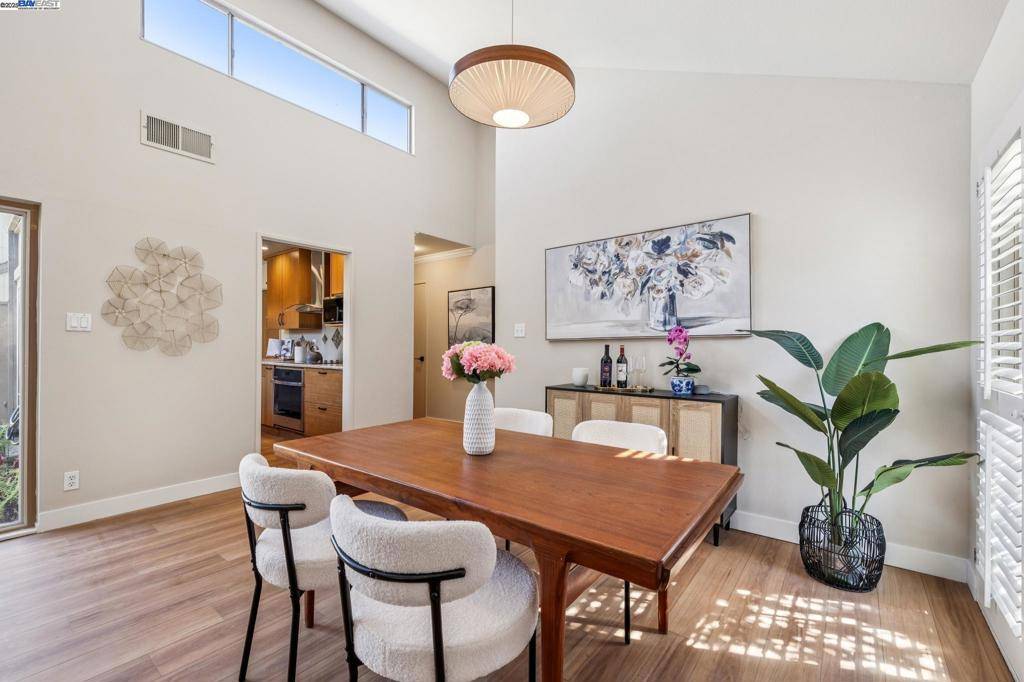 Alameda, CA 94502,3150 Phoenix Ln