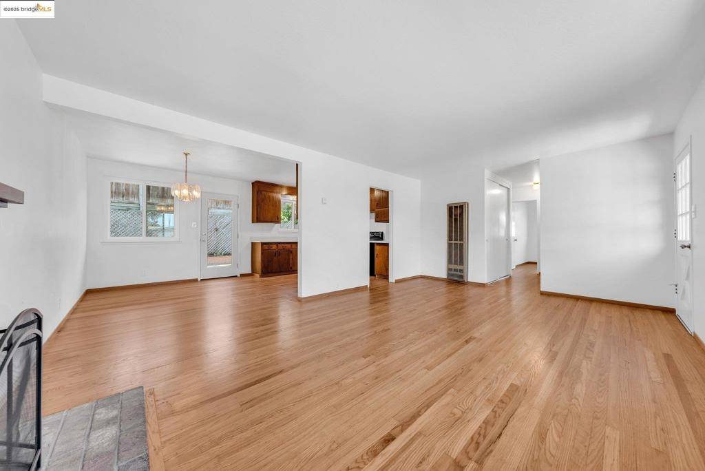 Hayward, CA 94541,2211 Nina St