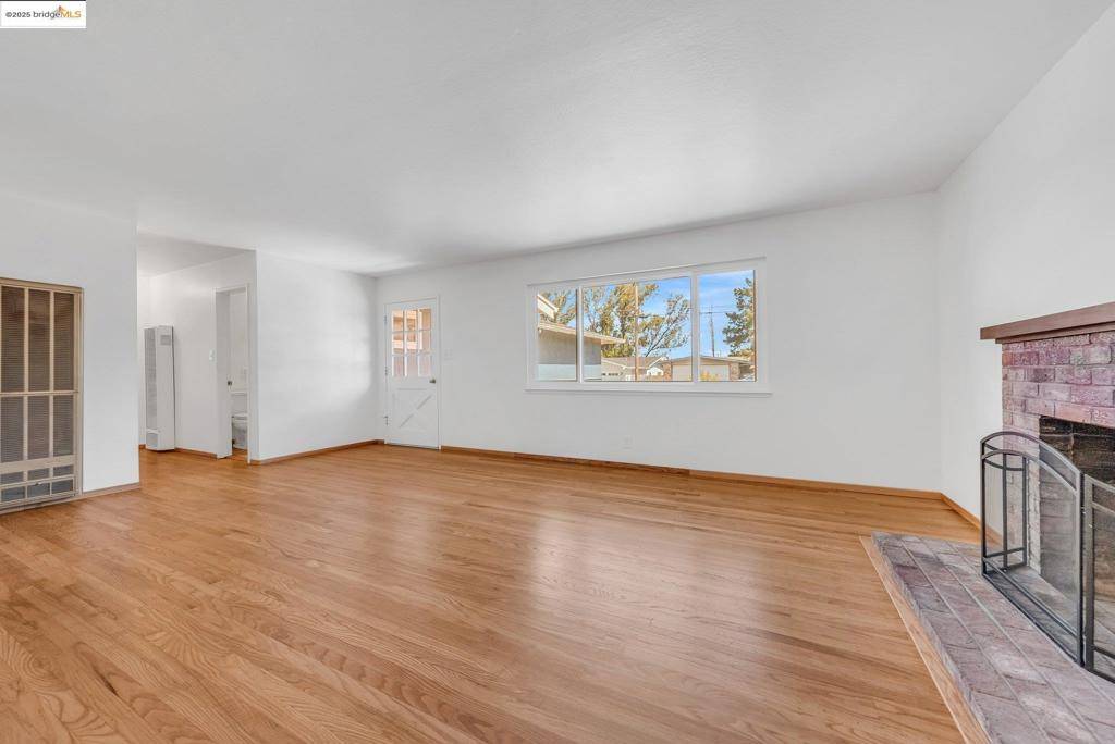 Hayward, CA 94541,2211 Nina St