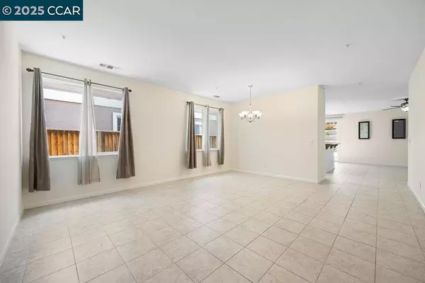 Bay Point, CA 94565,2448 Vallarta