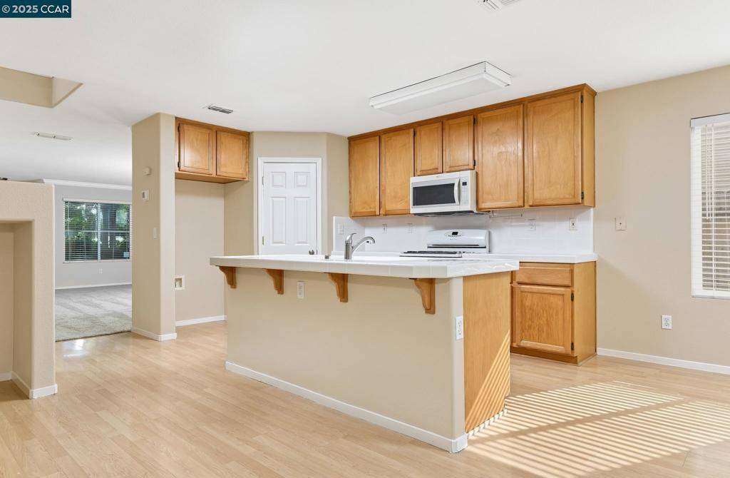 Sacramento, CA 95835,5318 Wadsworth Way