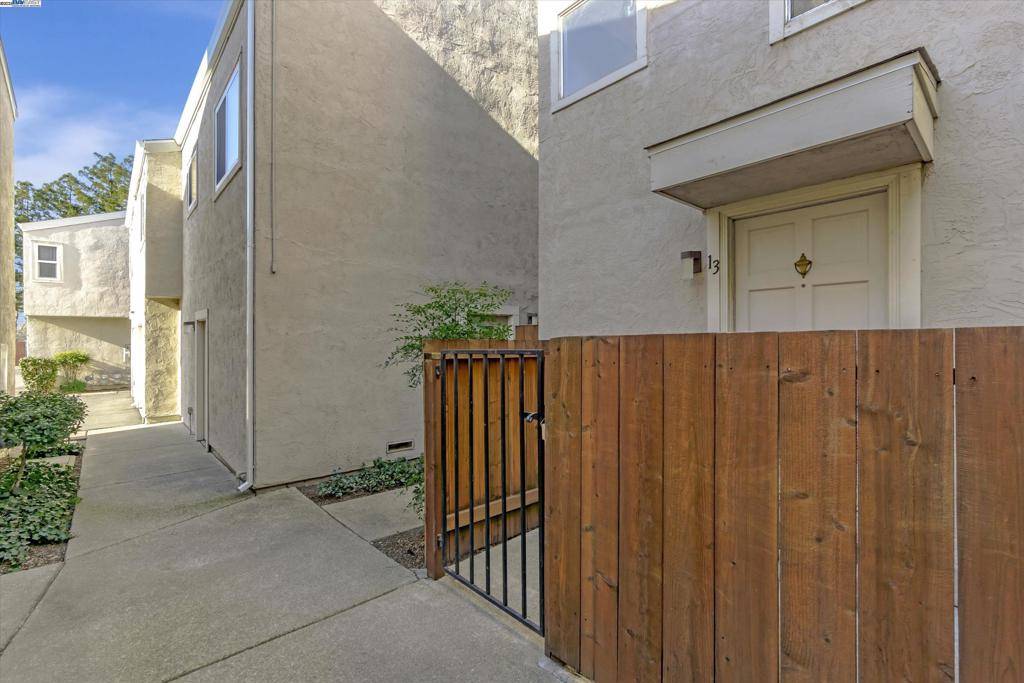 Concord, CA 94519,1896 San Vincente Dr