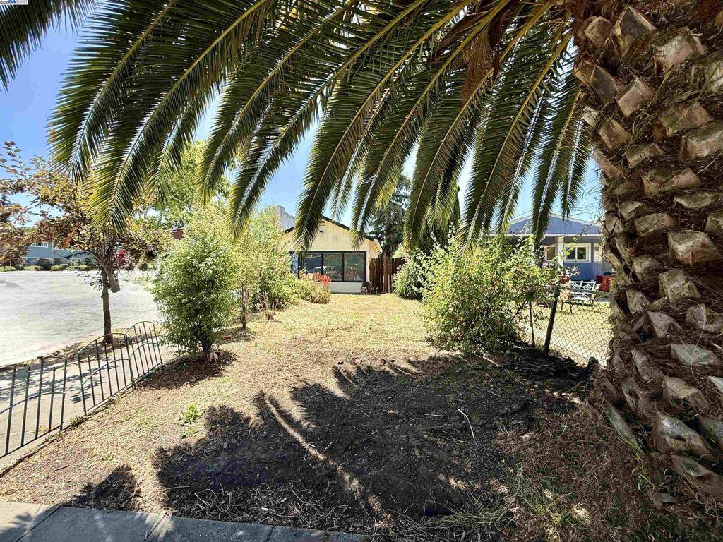 San Leandro, CA 94577,581 Victoria Ct