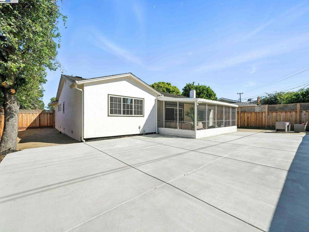 Fremont, CA 94536,3282 Canterbury Ct
