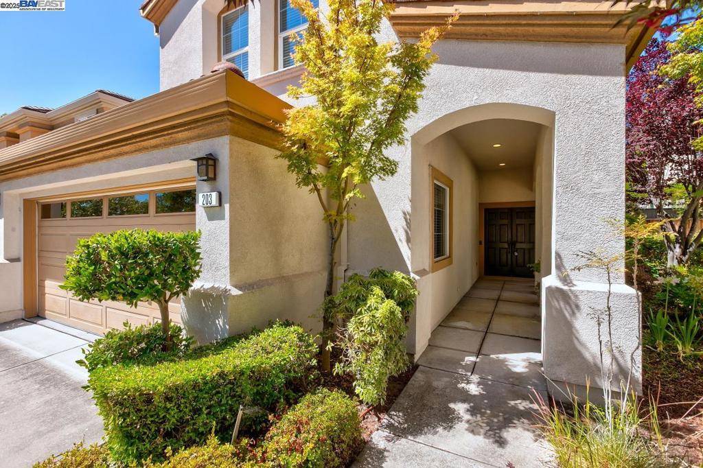 San Ramon, CA 94582,203 Azalea Ln