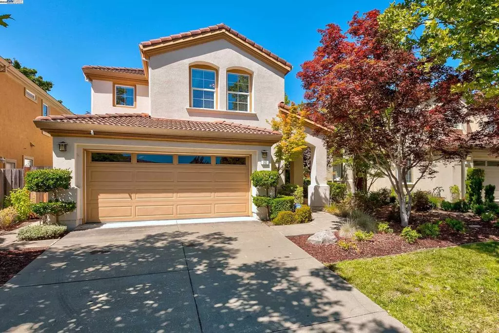 San Ramon, CA 94582,203 Azalea Ln