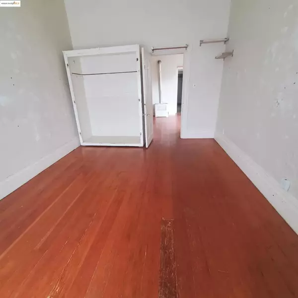 Oakland, CA 94606,1737 13Th Ave