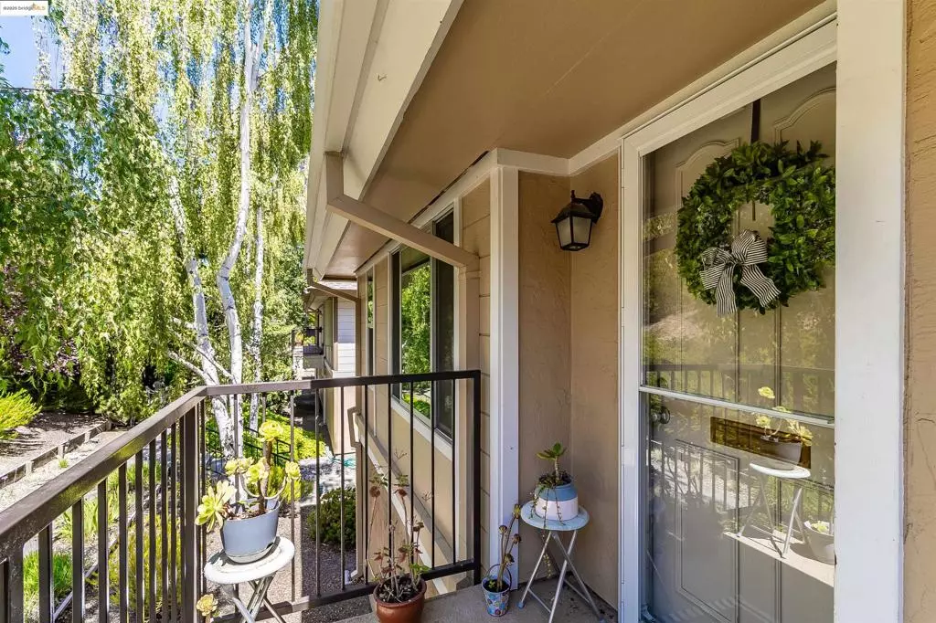 Walnut Creek, CA 94595,1405 Ptarmigan Dr #1