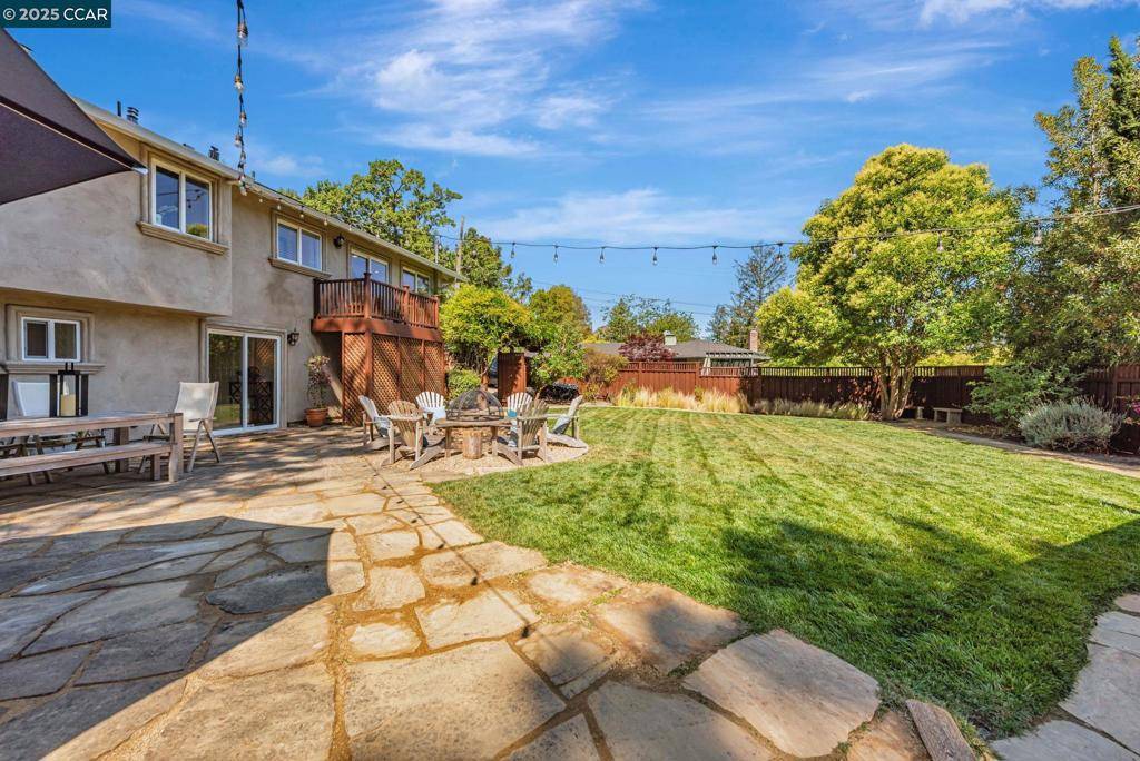 Orinda, CA 94563,285 Moraga Way