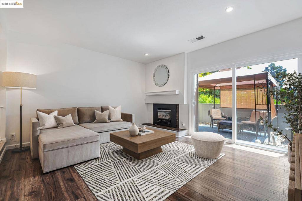 Hayward, CA 94541