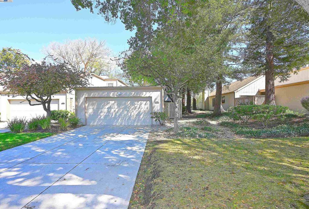 5261 Springdale Ave, Pleasanton, CA 94566