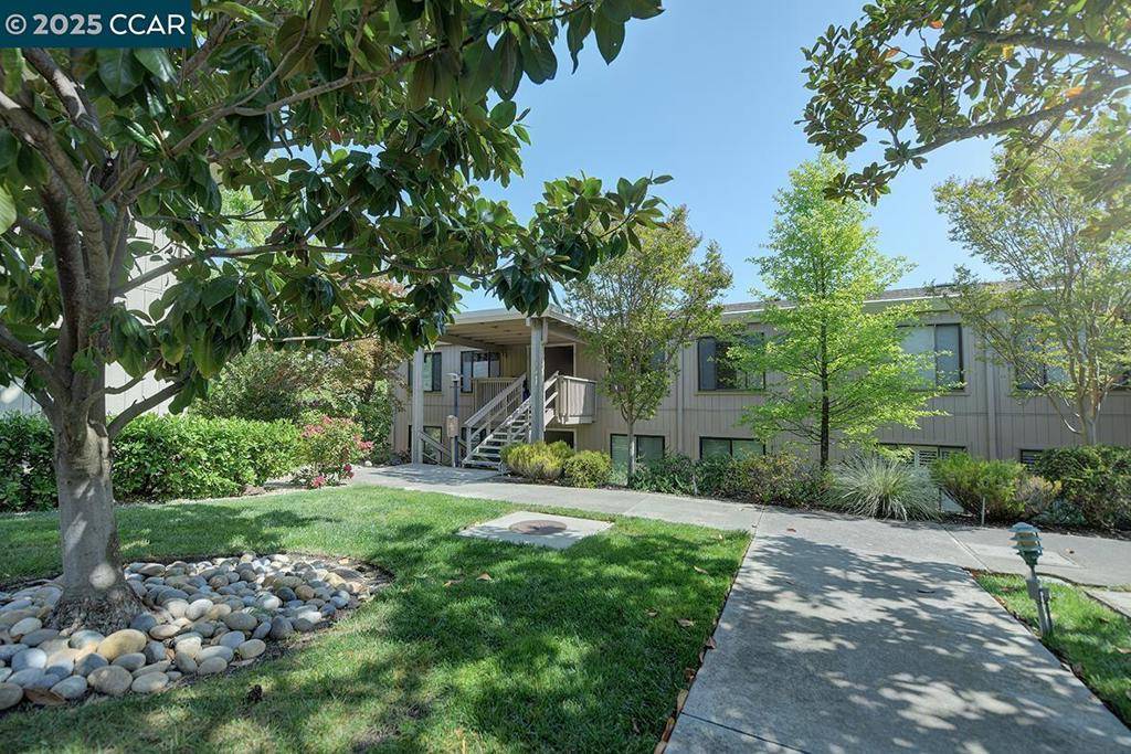 1300 Singingwood Ct. #3, Walnut Creek, CA 94595