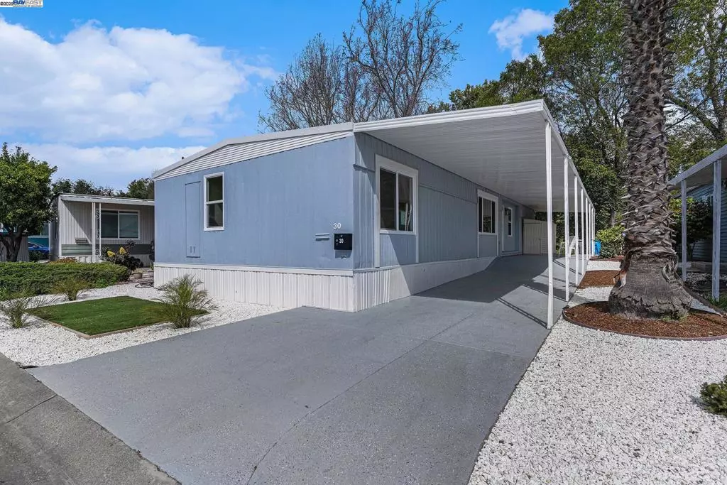 Union City, CA 94587,30 Palm dr