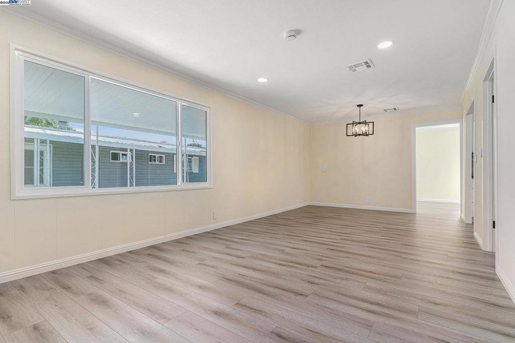 Union City, CA 94587,30 Palm dr
