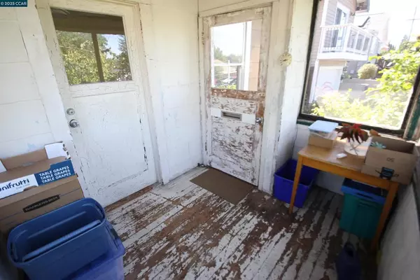 Martinez, CA 94553,2136 Monterey Ave