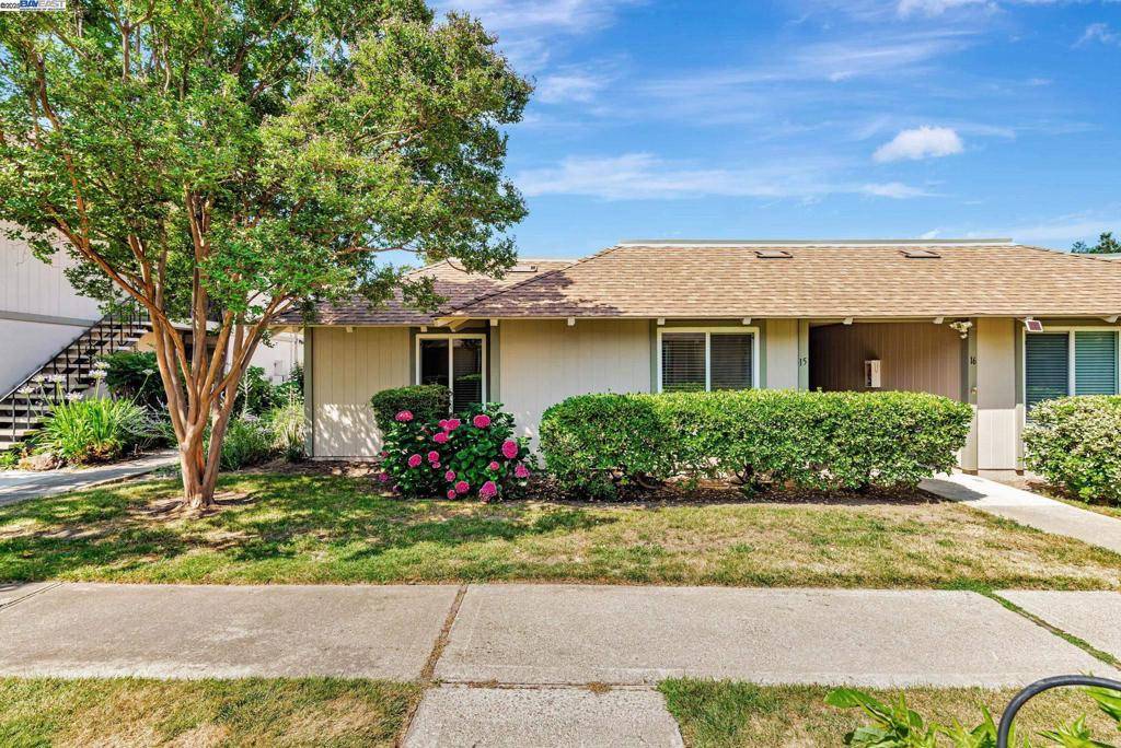 825 Oak Grove Rd #15, Concord, CA 94518