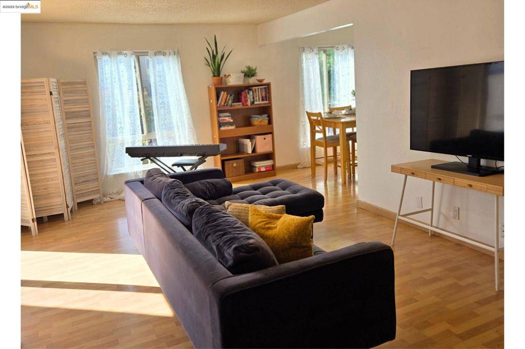 Concord, CA 94518,2036 Sierra Rd #2