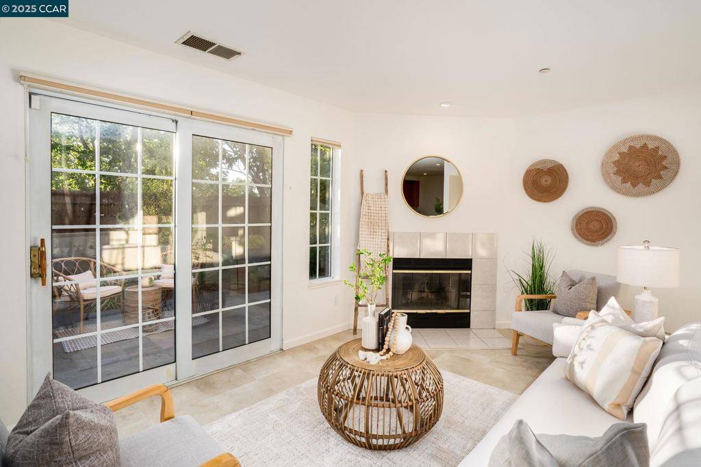 Benicia, CA 94510,302 Columbia Cir