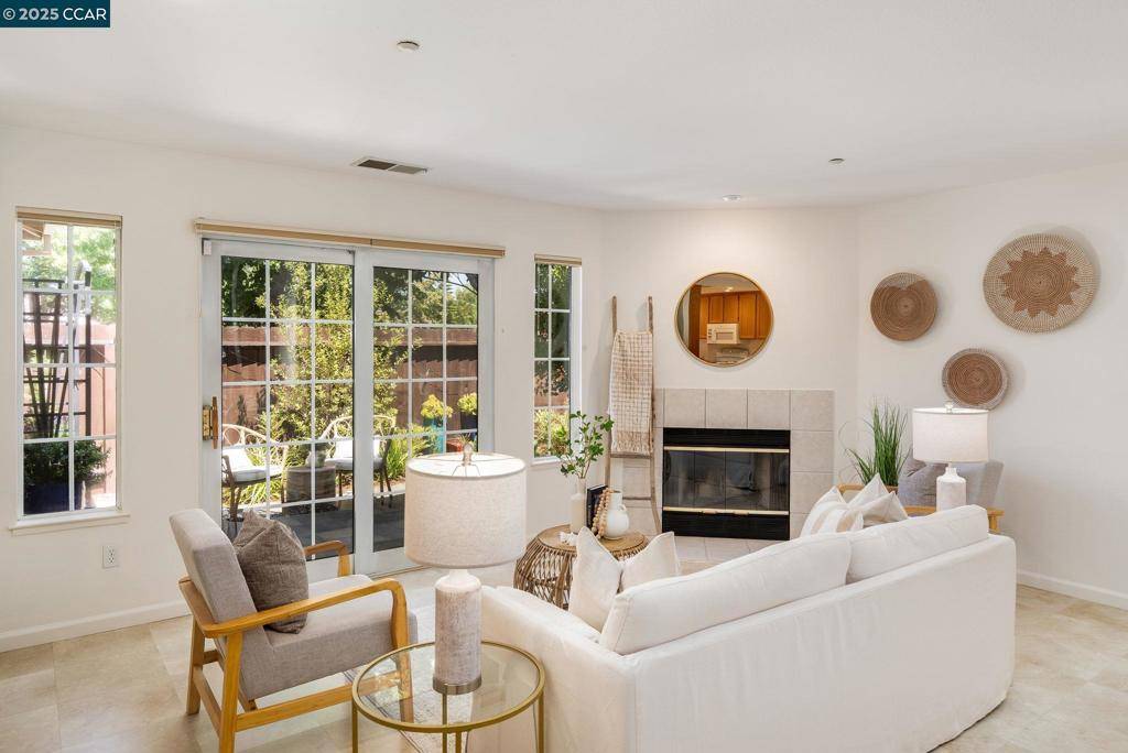 Benicia, CA 94510,302 Columbia Cir