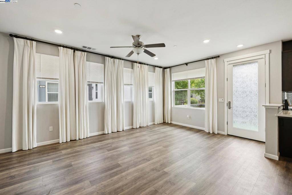 Santa Rosa, CA 95407,517 Boyd Street