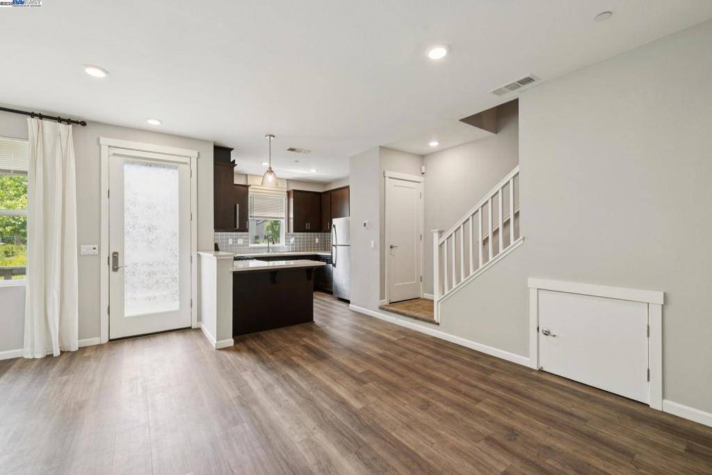 Santa Rosa, CA 95407,517 Boyd Street