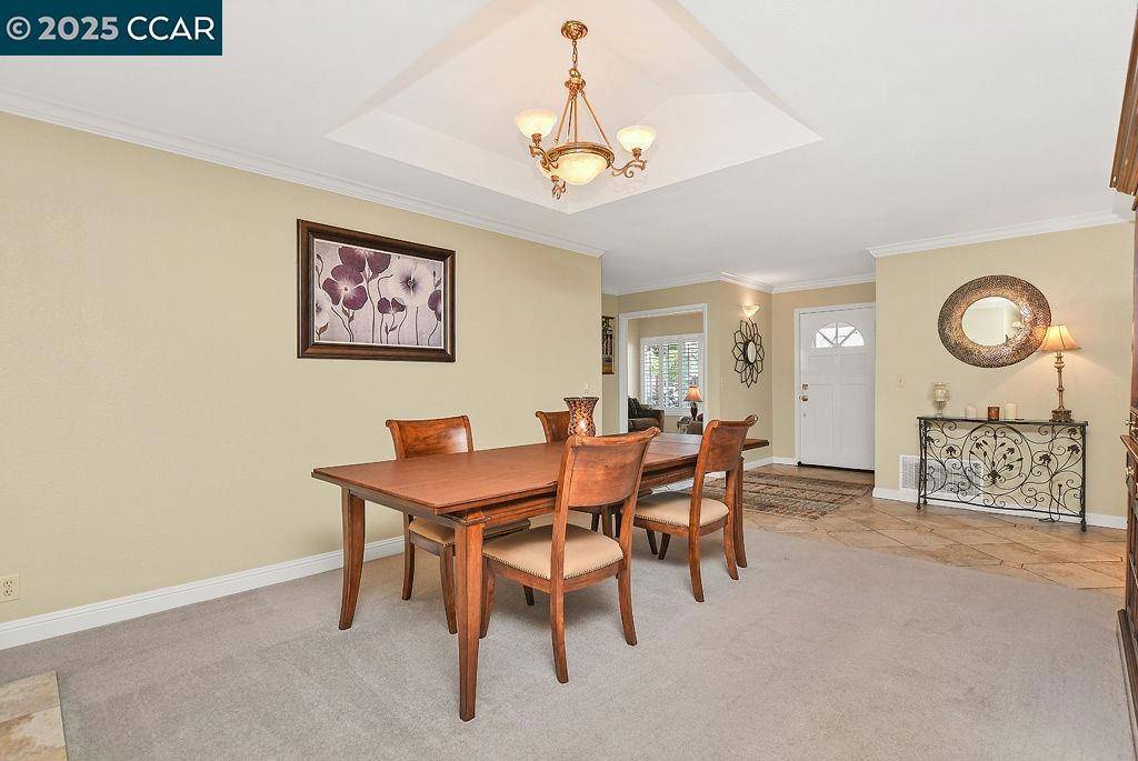 San Ramon, CA 94583,9757 Davona Dr