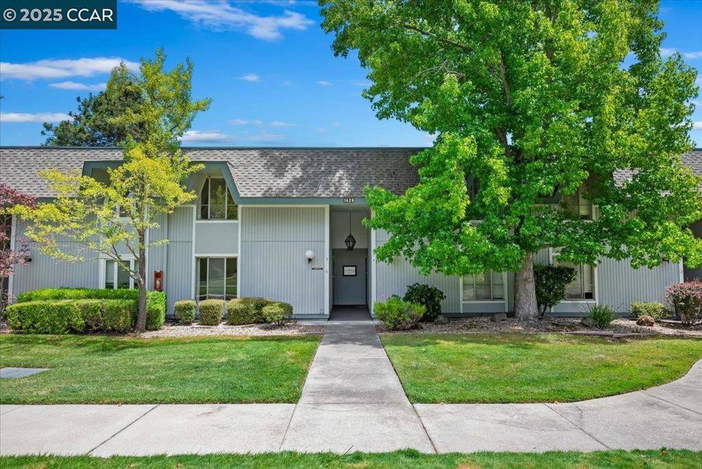 Walnut Creek, CA 94595,1429 Skycrest Dr #3