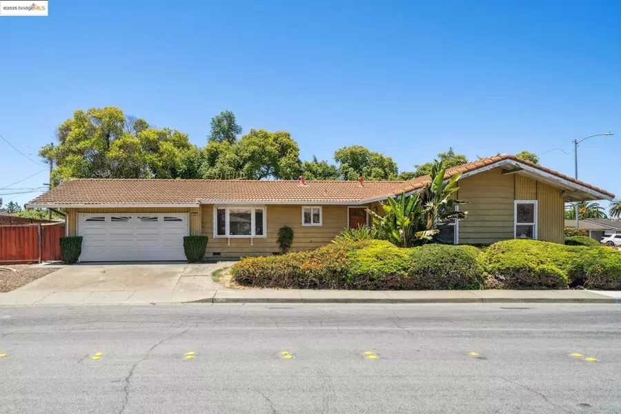 1401 Lemos Ln, Fremont, CA 94539