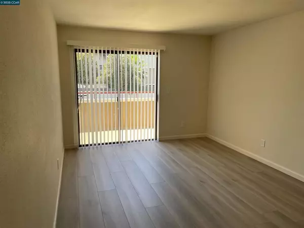 Concord, CA 94521,5050 Valley Crest Dr. #66