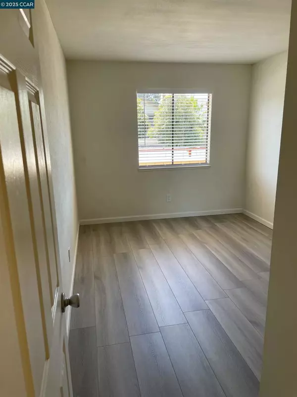 Concord, CA 94521,5050 Valley Crest Dr. #66