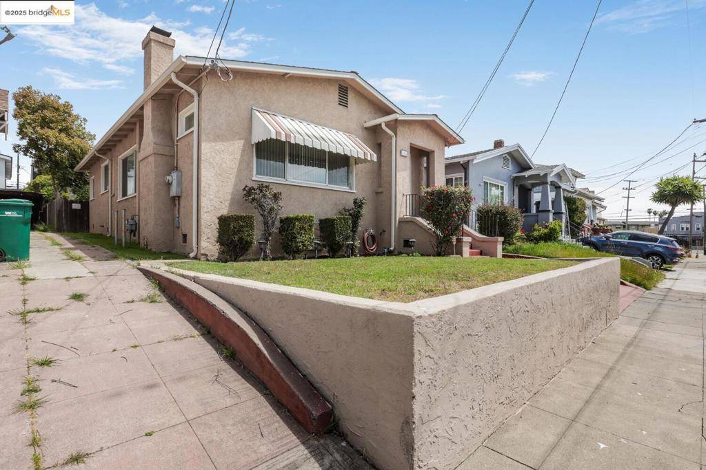 Oakland, CA 94601,5448 Trask St
