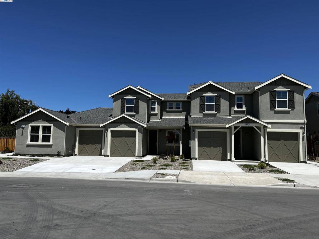 1820 Monroe Ct, Hollister, CA 95023