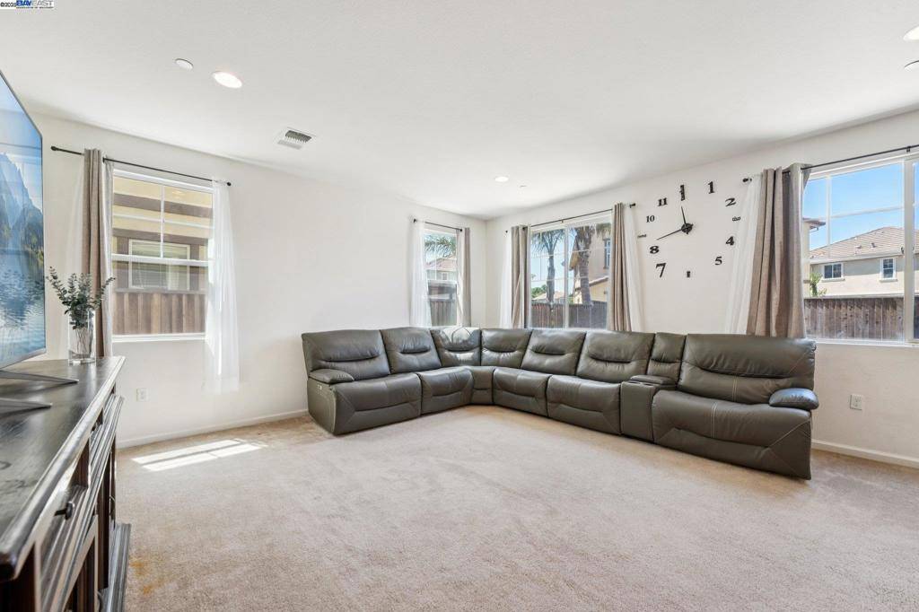 Antioch, CA 94531,4778 Hawkins St