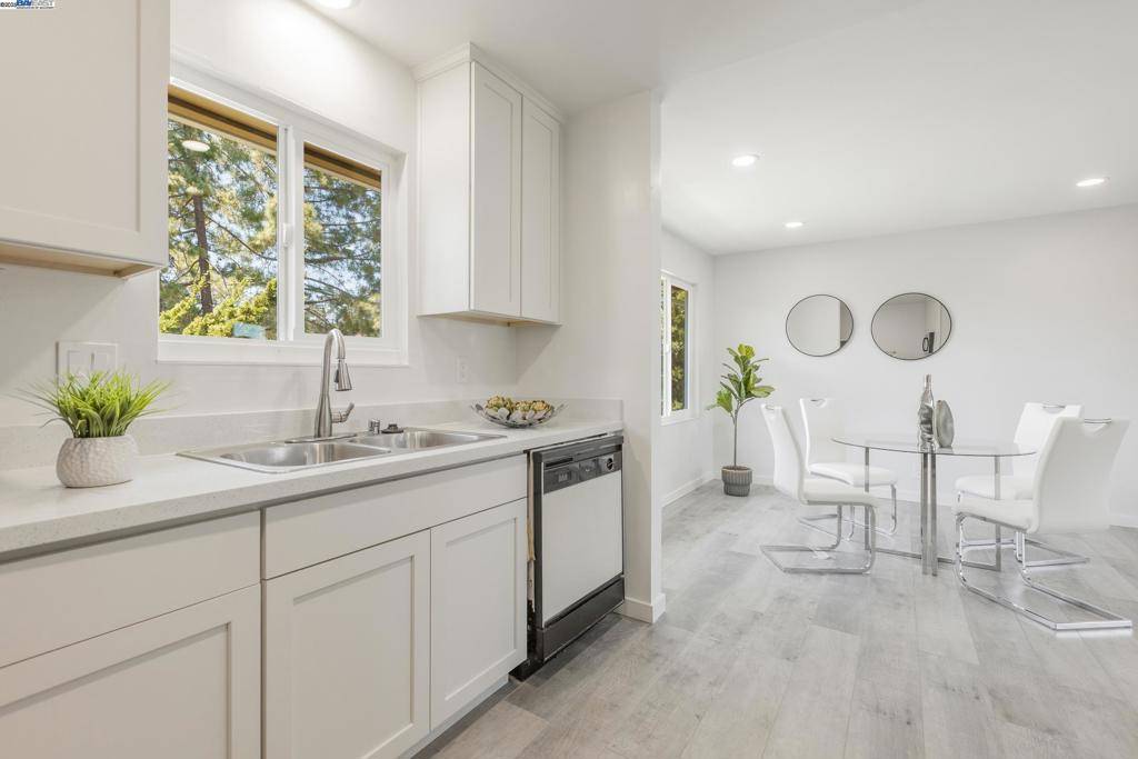 Moraga, CA 94556,1965 Ascot Dr #6
