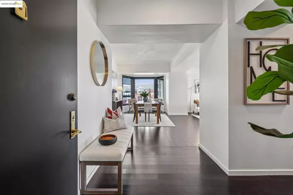 Emeryville, CA 94608,6363 Christie Ave #727